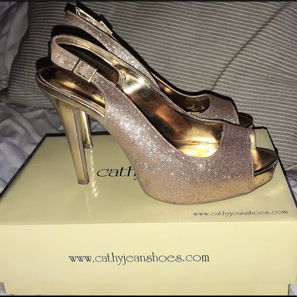 Cathy Jean Heels size 10 in rose gold